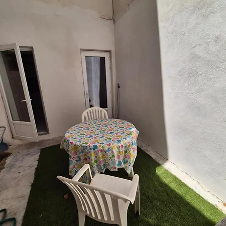 T2 Avec Cour Interieure Apartmán Narbonne