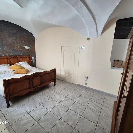 T2 Avec Cour Interieure Apartmán
