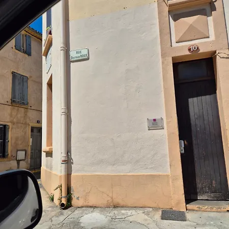 T2 Avec Cour Interieure Apartmán *